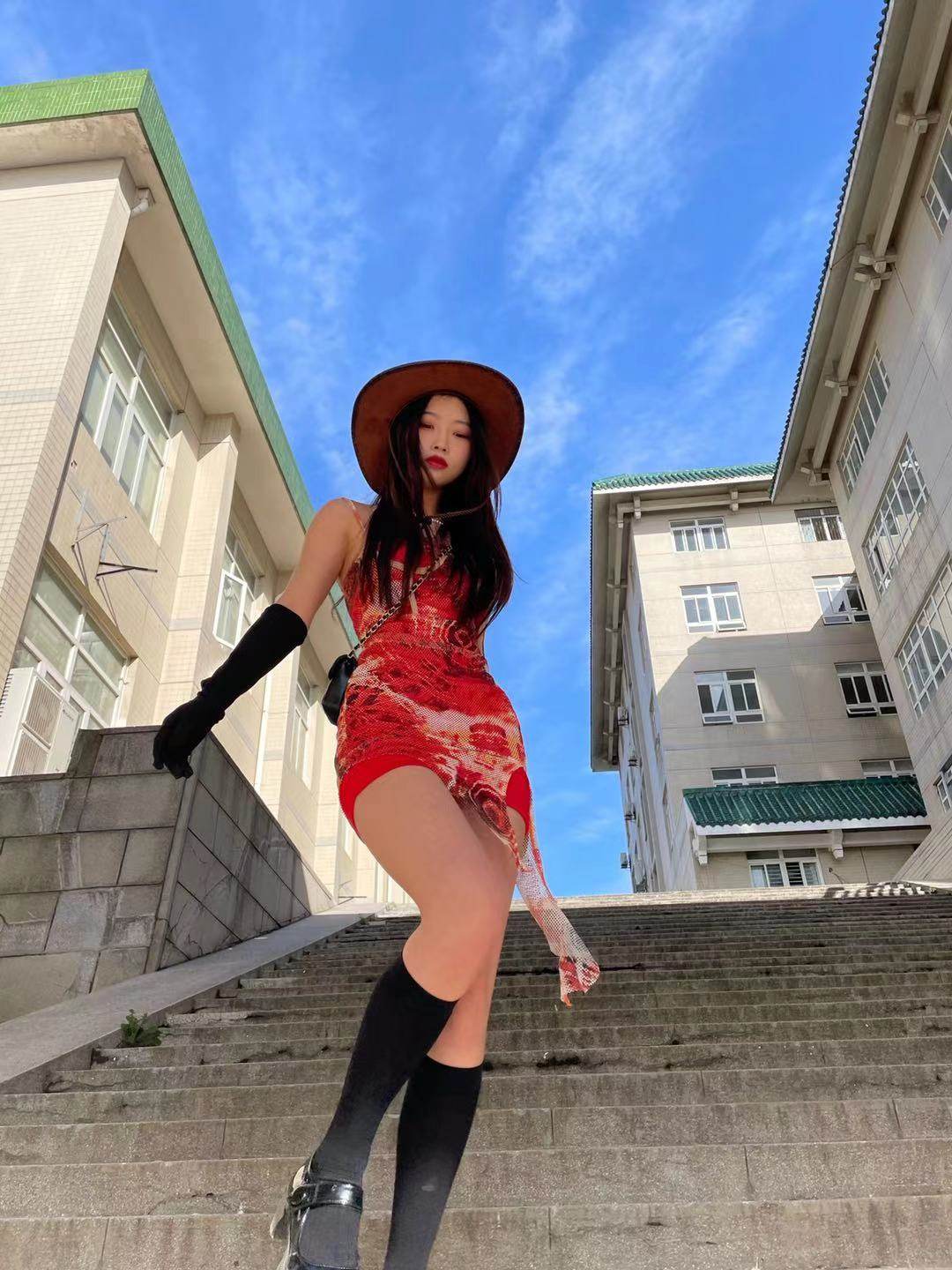 New Halter-neck Slip Dress With An Asymmetrical Design A Sleek Solid-color Bodycon Dress