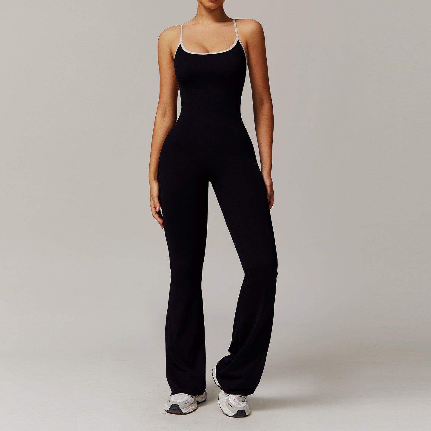 Beauty-Back Long Pants Sports Outfit