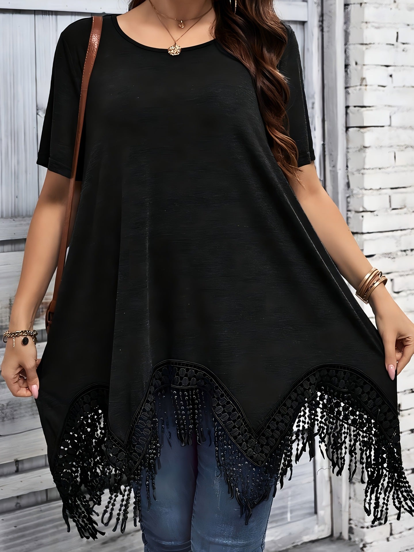 Versatile Solid-Color Short-Sleeve Top With Tassel-Trimmed Irregular Hem