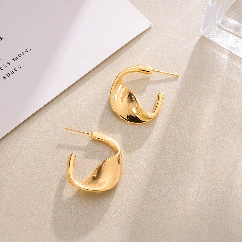 Temperament Twist Golden Earrings