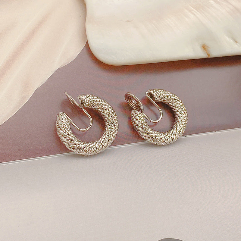 Top quality 18K Gold Color Mosquito Coil Clip on Hoop Earrings Hot Sale C Shape Copper C Shape Cuff Earrings Ear Clip