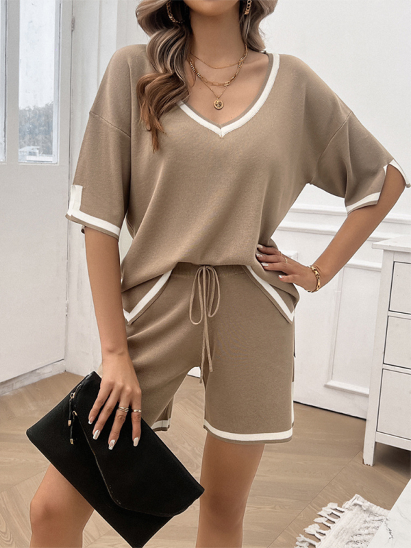 Casual Loose V-Neck Sweater Outfit