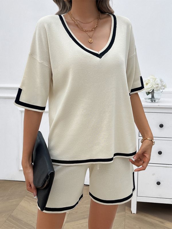 Casual Loose V-Neck Sweater Outfit