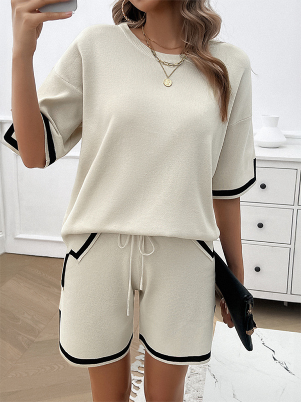 Round-Neck Casual Sweater Outfit