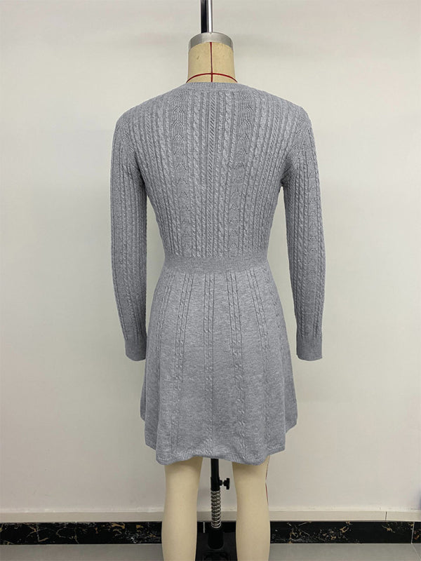 New elegant short knit dress with bow