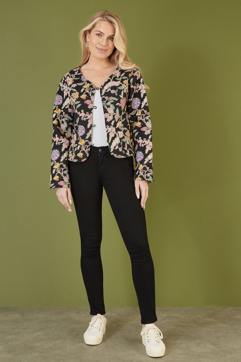 Floral Print Reversible Cotton Cropped Quilted Jacket